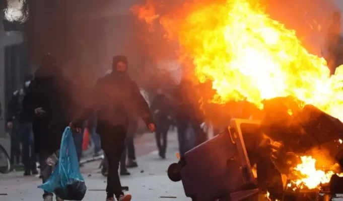 Intensas protestas sociales y disturbios en varios países europeos