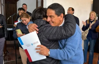 Ciudad: después de años de espera, 80 familias recibieron sus escrituras. VIDEO/FOTOS