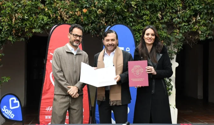 Provincia y Municipio firmaron un convenio para fortalecer el turismo en Salta. VIDEOS/FOTOS